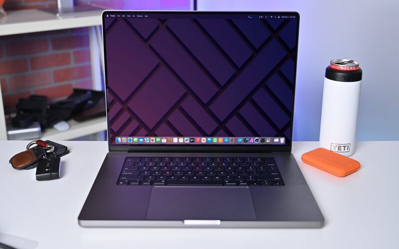 Vì sao lập trình viên cần laptop chuyên dụng